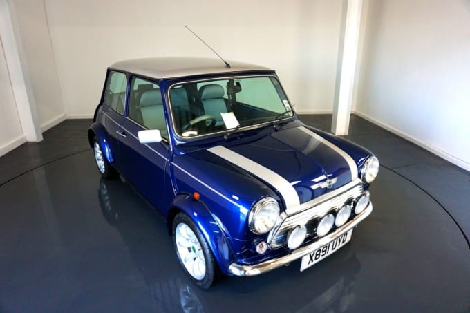 2025 Rover Mini