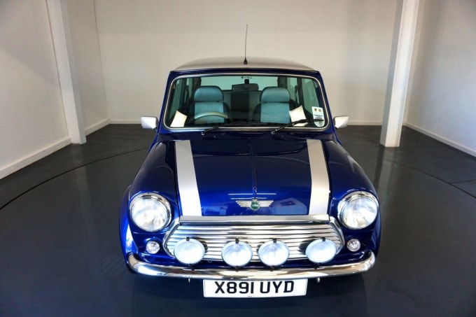 2025 Rover Mini