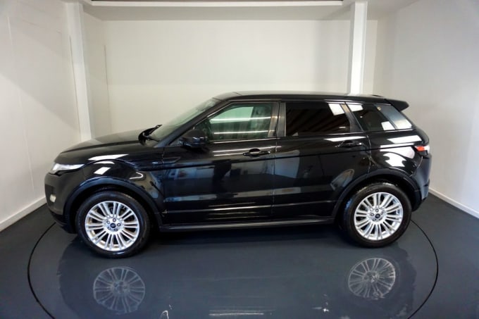 2025 Land Rover Range Rover Evoque