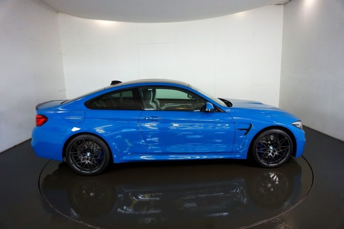 2025 BMW M4