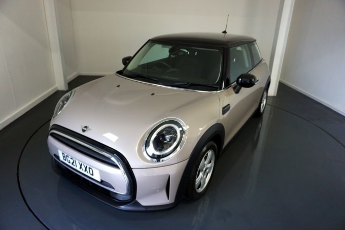 2025 Mini Hatch