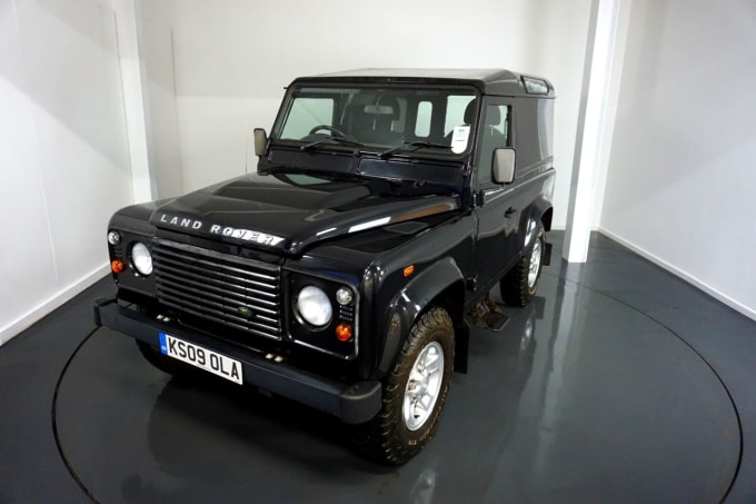 2025 Land Rover Defender 90