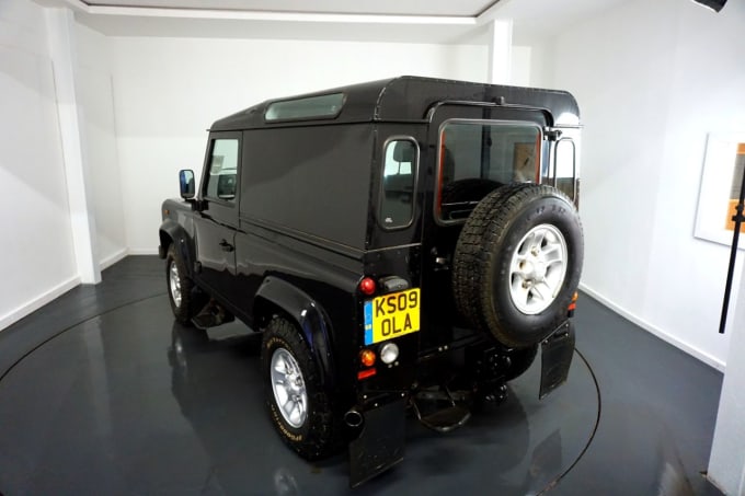 2025 Land Rover Defender 90