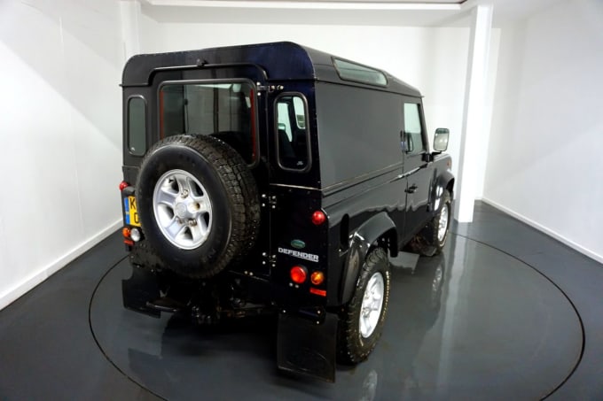 2025 Land Rover Defender 90