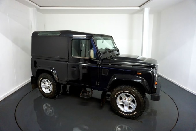 2025 Land Rover Defender 90