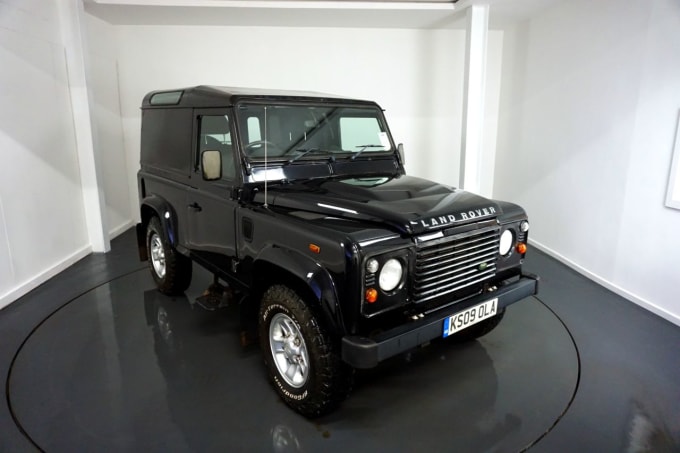 2025 Land Rover Defender 90