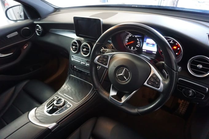 2025 Mercedes-benz Glc-class