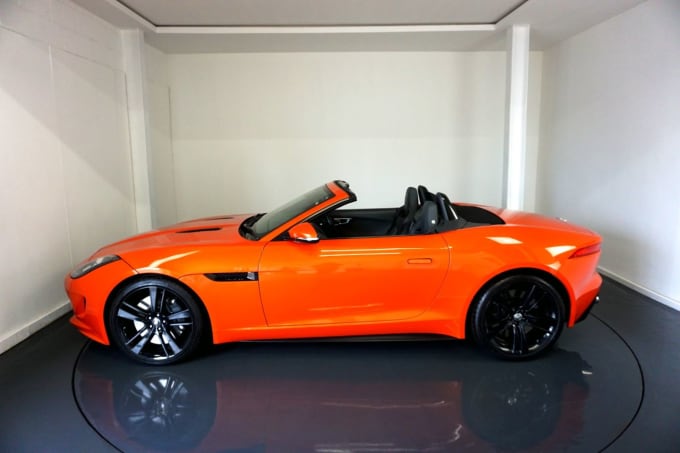 2025 Jaguar F-type