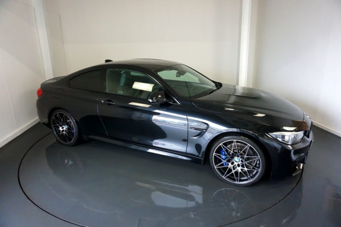 2025 BMW M4