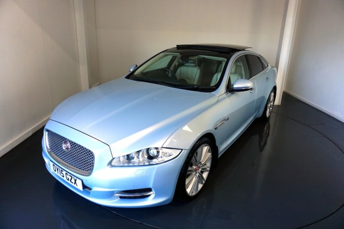 2025 Jaguar Xj