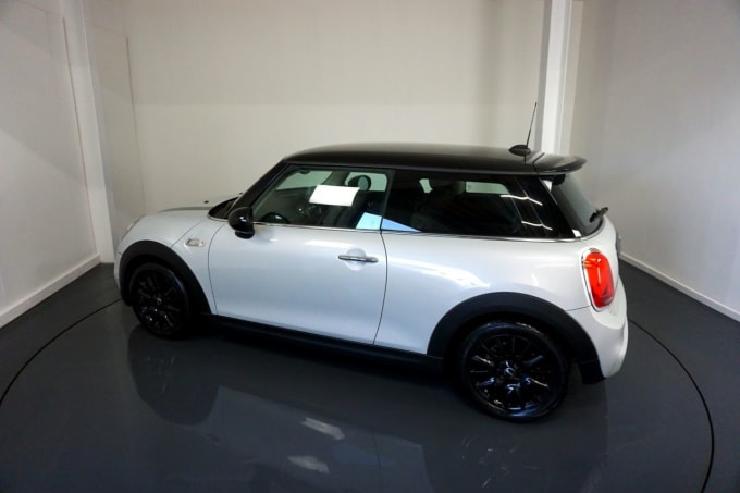 2025 Mini Hatch