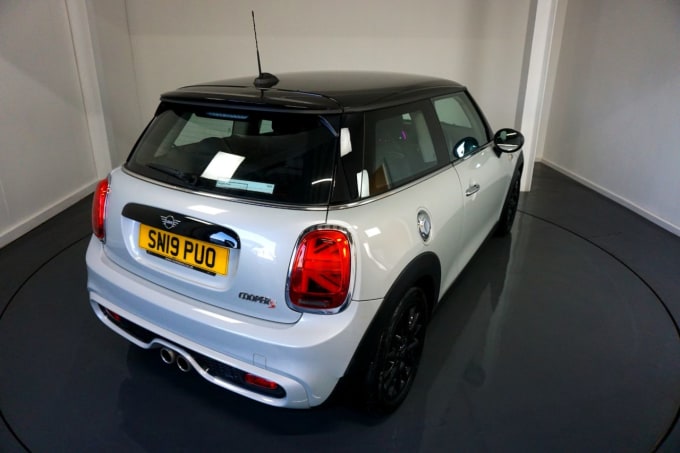 2025 Mini Hatch