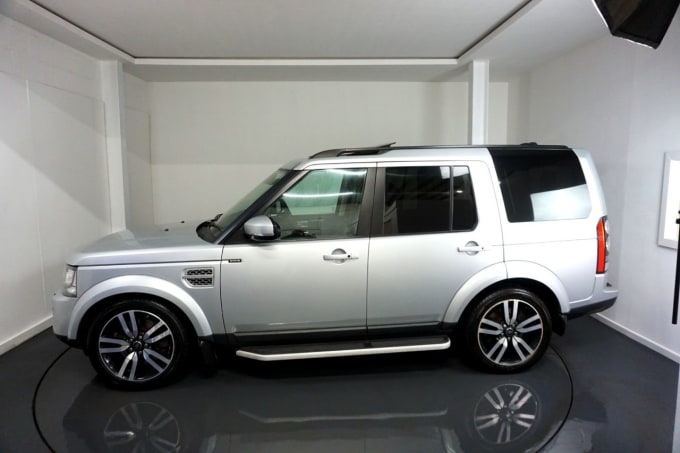 2025 Land Rover Discovery 4