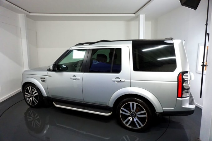 2025 Land Rover Discovery 4