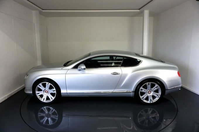 2025 Bentley Continental