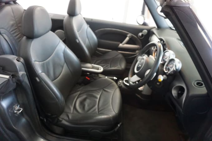 2025 Mini Convertible