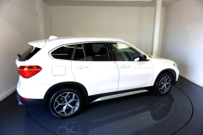 2025 BMW X1