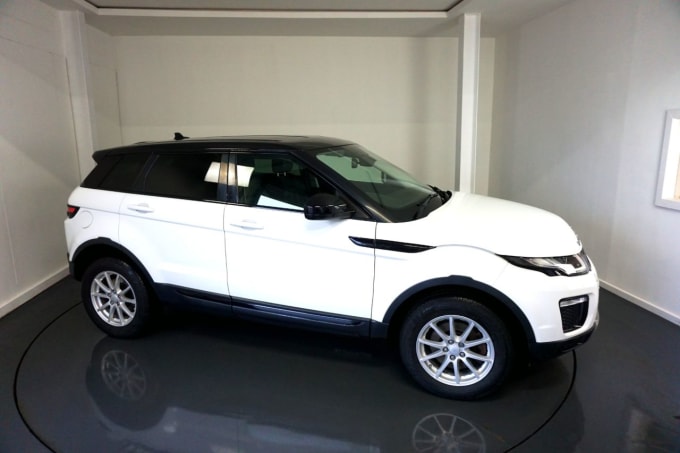 2025 Land Rover Range Rover Evoque