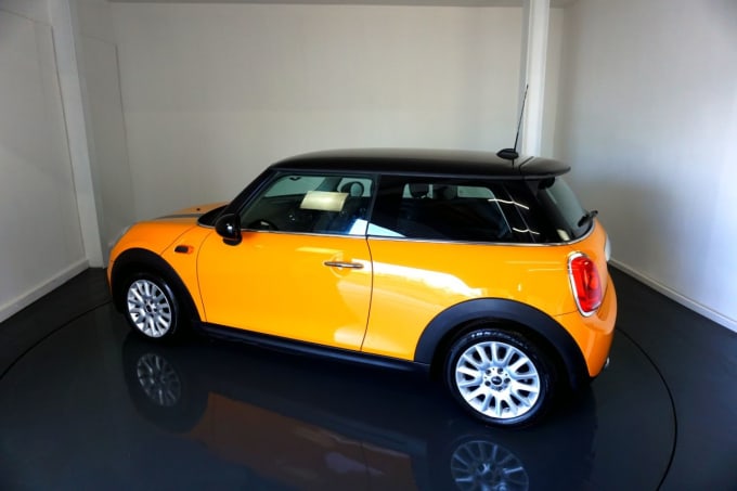 2025 Mini Hatch