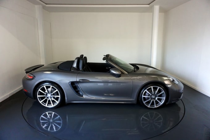 2025 Porsche 718 Boxster