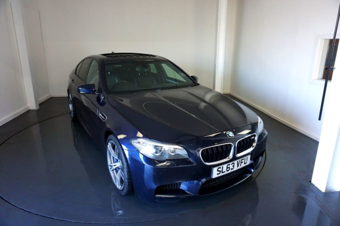 2025 BMW M5