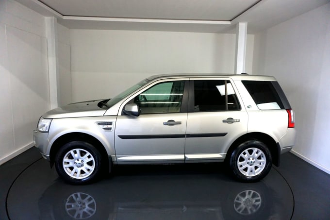 2025 Land Rover Freelander 2