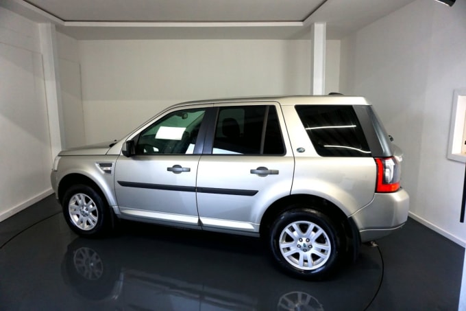 2025 Land Rover Freelander 2