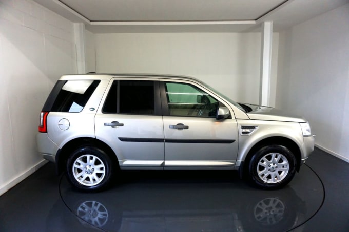 2025 Land Rover Freelander 2