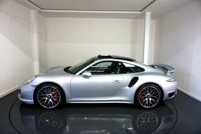 2025 Porsche 911