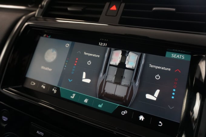 2025 Land Rover Discovery 5
