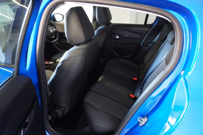 2025 Peugeot 208