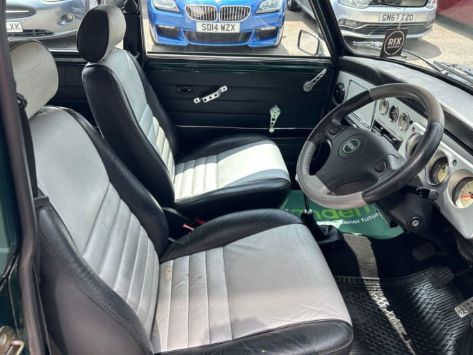 2025 Rover Mini