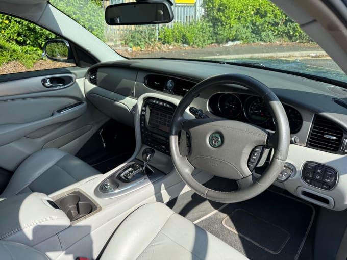 2025 Jaguar Xj