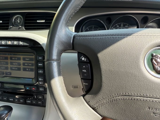 2025 Jaguar Xj