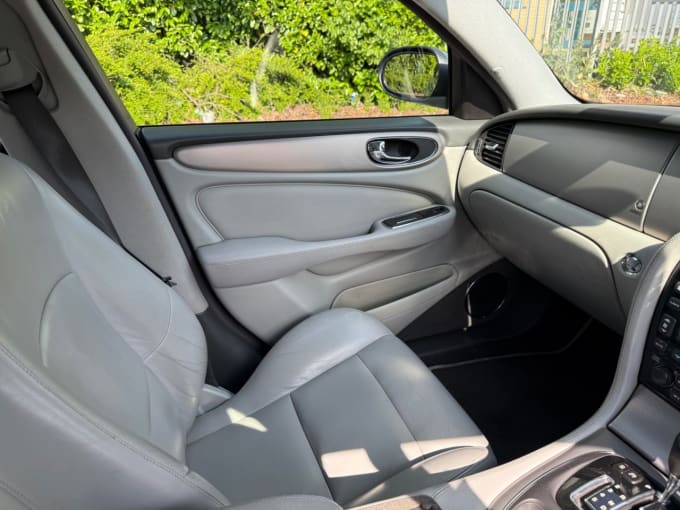 2025 Jaguar Xj