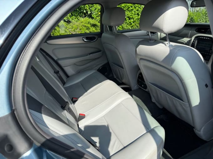 2025 Jaguar Xj