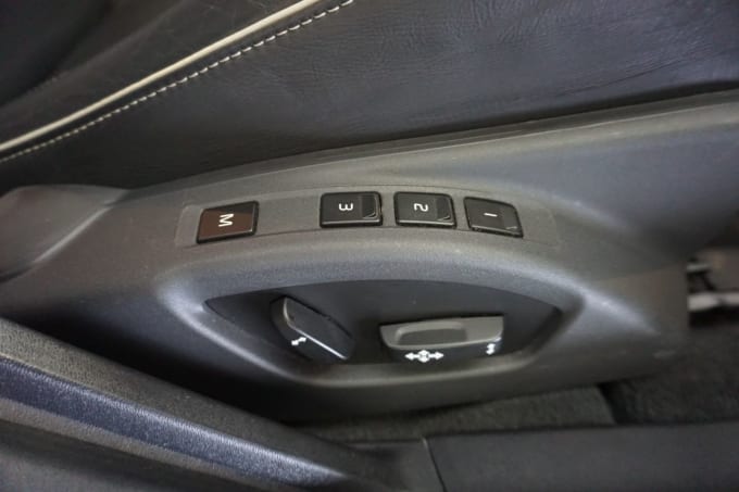 2025 Volvo V60