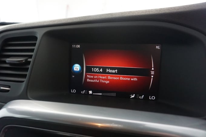 2025 Volvo V60