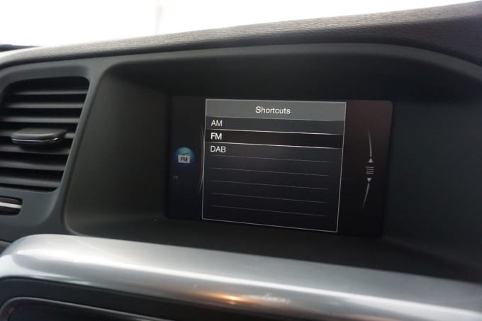 2025 Volvo V60