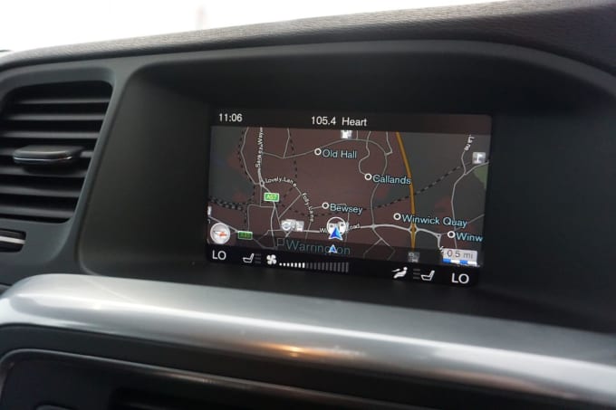 2025 Volvo V60
