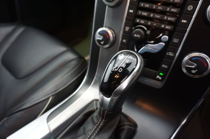 2025 Volvo V60