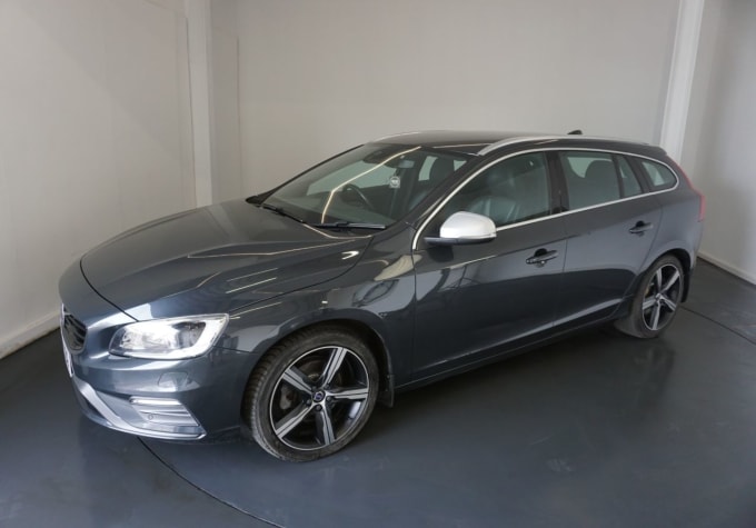 2025 Volvo V60