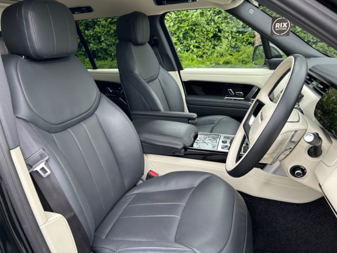 2025 Land Rover Range Rover