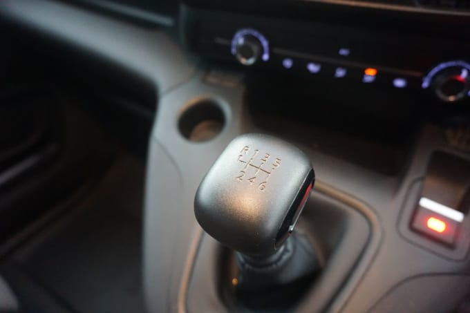2025 Peugeot Partner