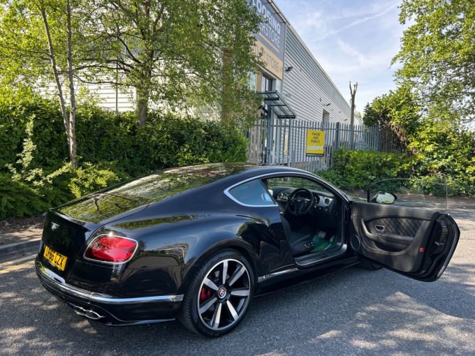 2025 Bentley Continental