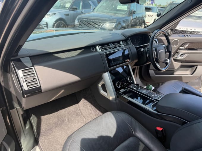 2025 Land Rover Range Rover
