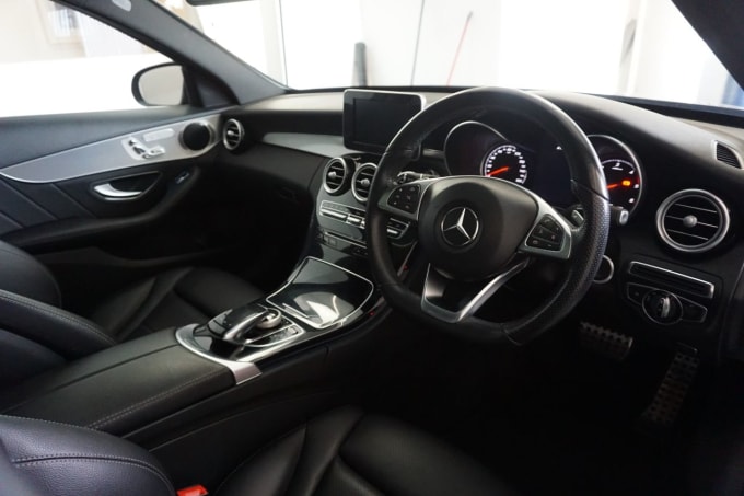 2025 Mercedes-benz C-class