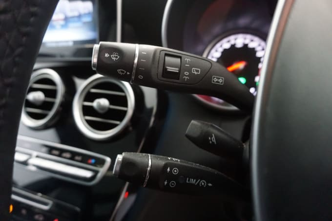 2025 Mercedes-benz C-class