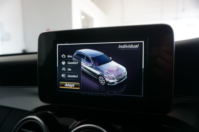 2025 Mercedes-benz C-class