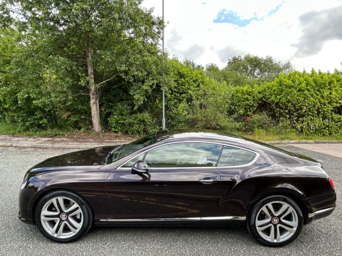 2025 Bentley Continental